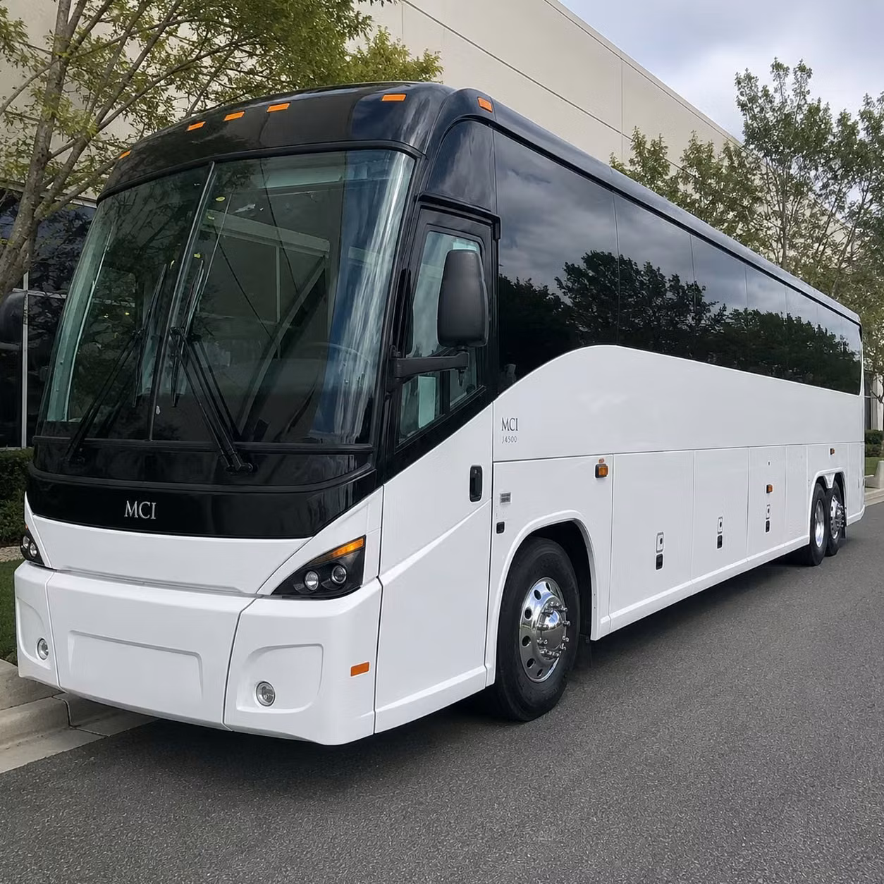 lakewood s large group travel needs make airport shuttles a practical smart choice