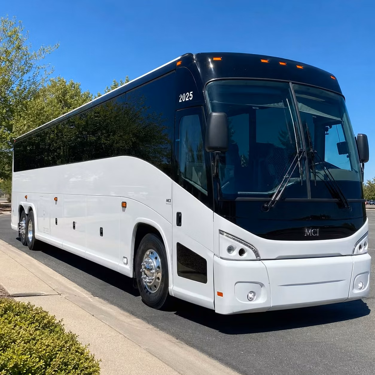 multi day bus rentals for lakewood groups traveling across the northeast